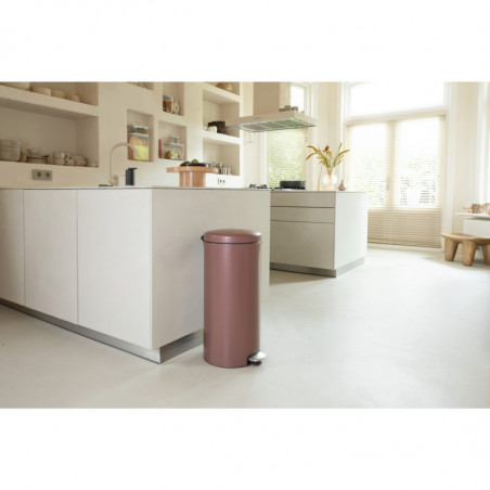 Κάδος με πεντάλ Brabantia NewIcon 1008853, 30 l, Εύκολο κλείσιμο, Αντιολισθητική βάση, Σατινέ φινίρισμα, Καφέ